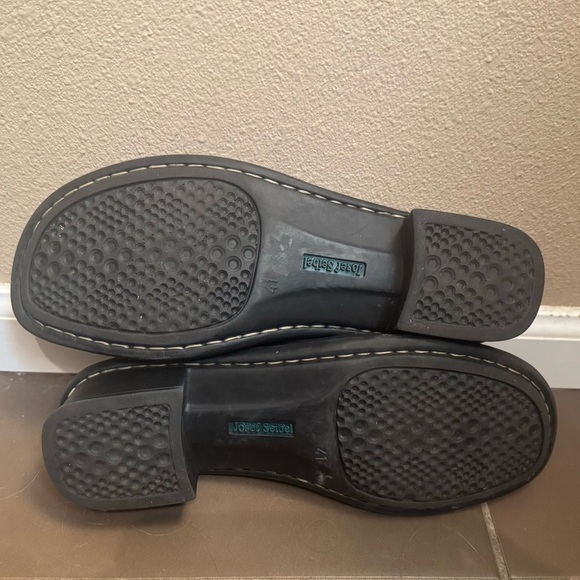 JOSEF SEIBEL Leather Slip On Clogs Mules
Comfort Shoes Women’s BLK SZ 41 US 9.5 - Picture 14 of 14